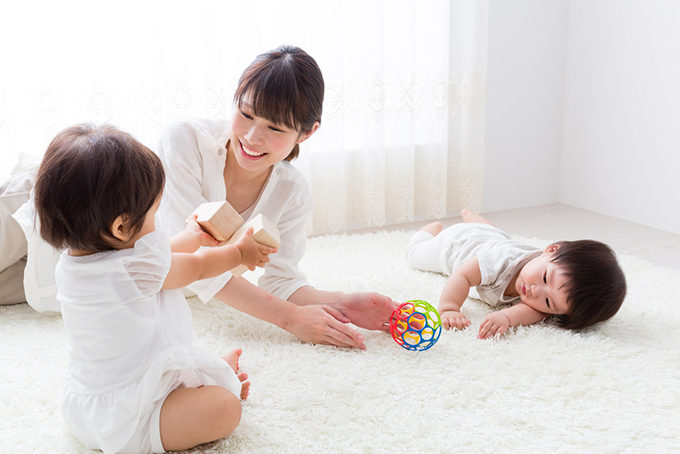 女性と子供